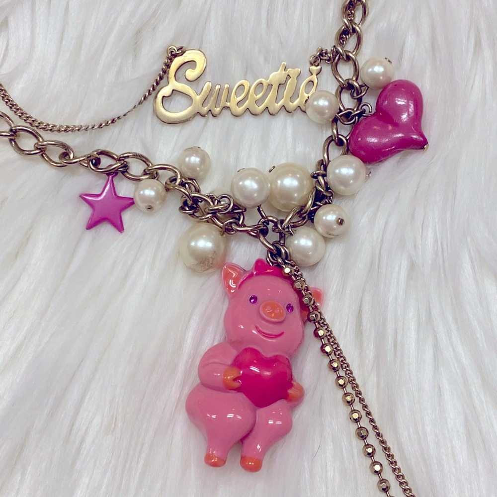 Betsey Johnson Sweetie Pie Pig Pearl Necklace